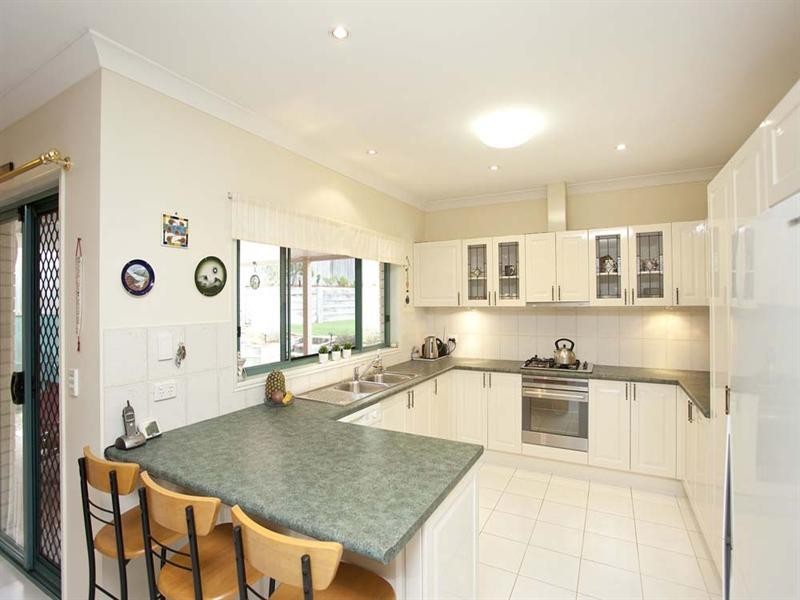 36 Van Dyck Rise (Via Ruisdael Pl), Mackenzie QLD 4156