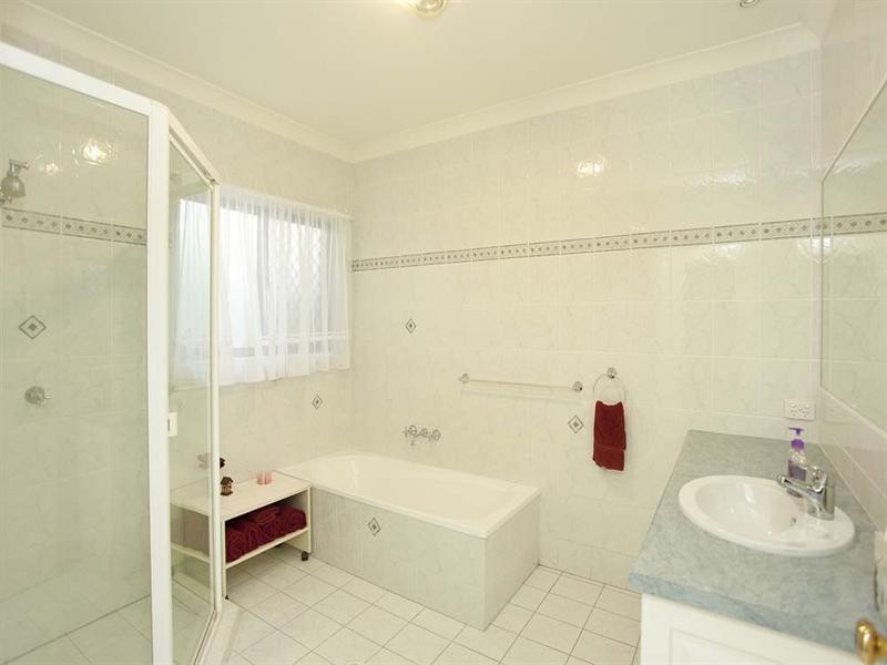 36 Van Dyck Rise (Via Ruisdael Pl), Mackenzie QLD 4156