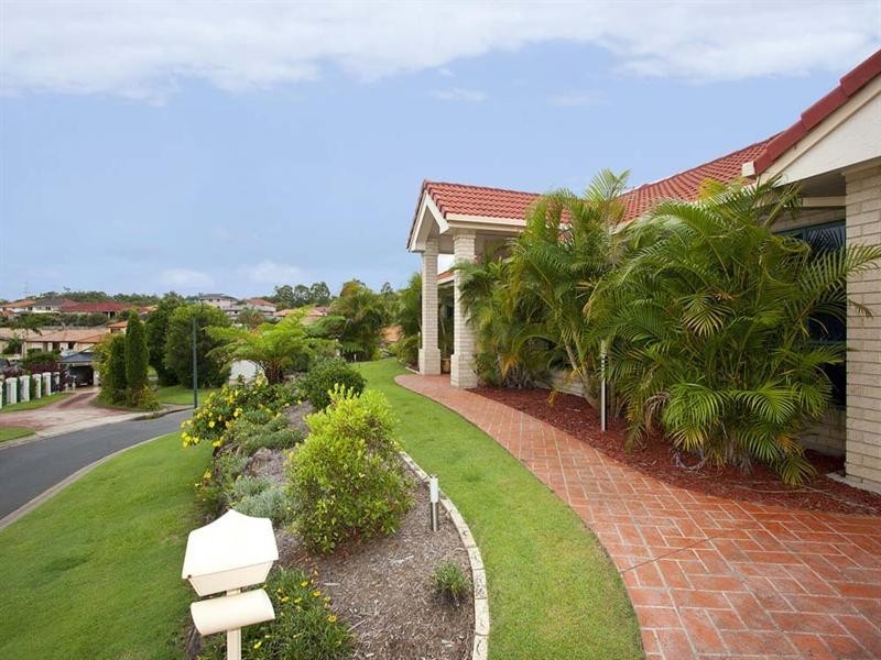 36 Van Dyck Rise (Via Ruisdael Pl), Mackenzie QLD 4156