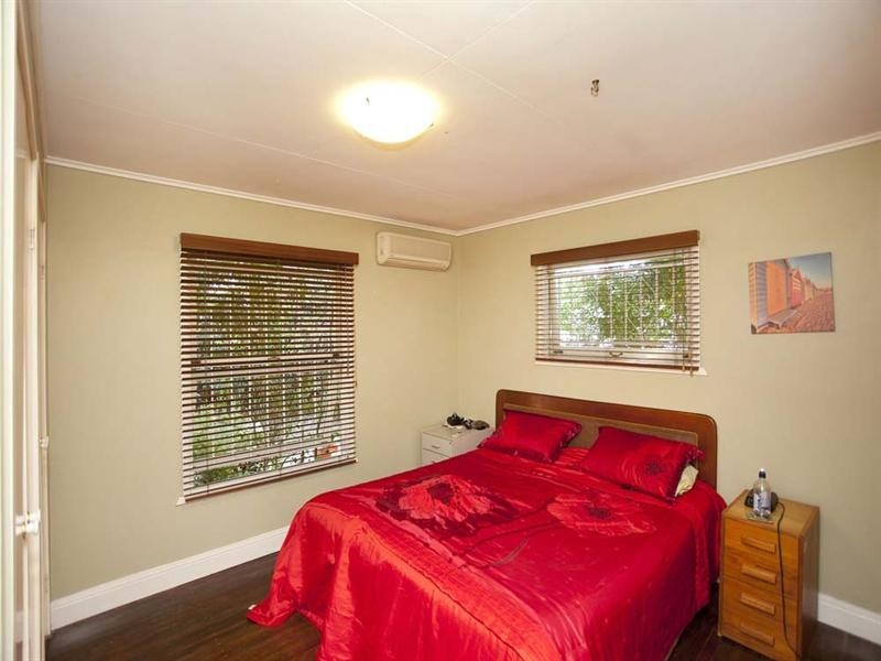 14 Biplex Street, Mansfield QLD 4122