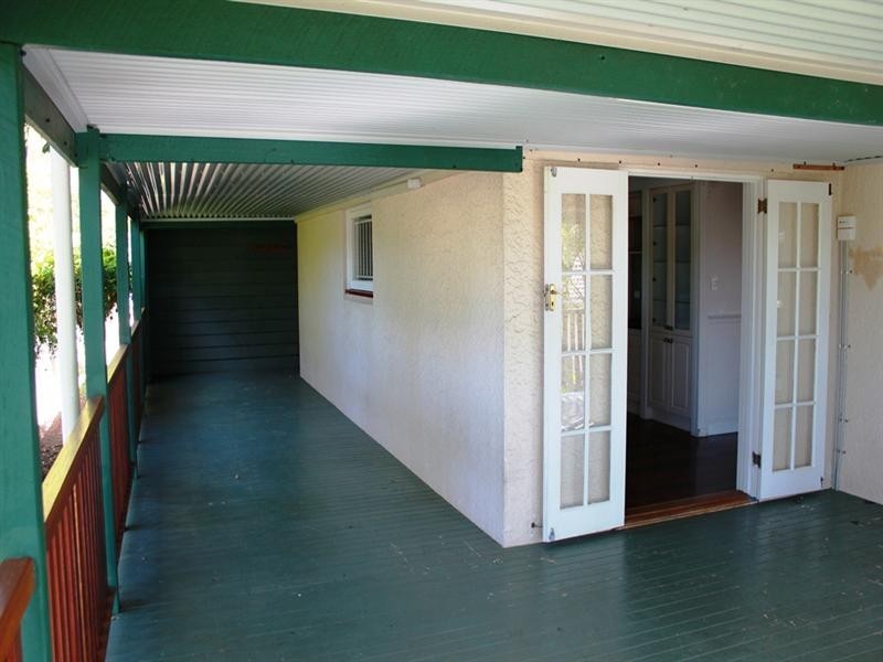 14 Biplex Street, Mansfield QLD 4122