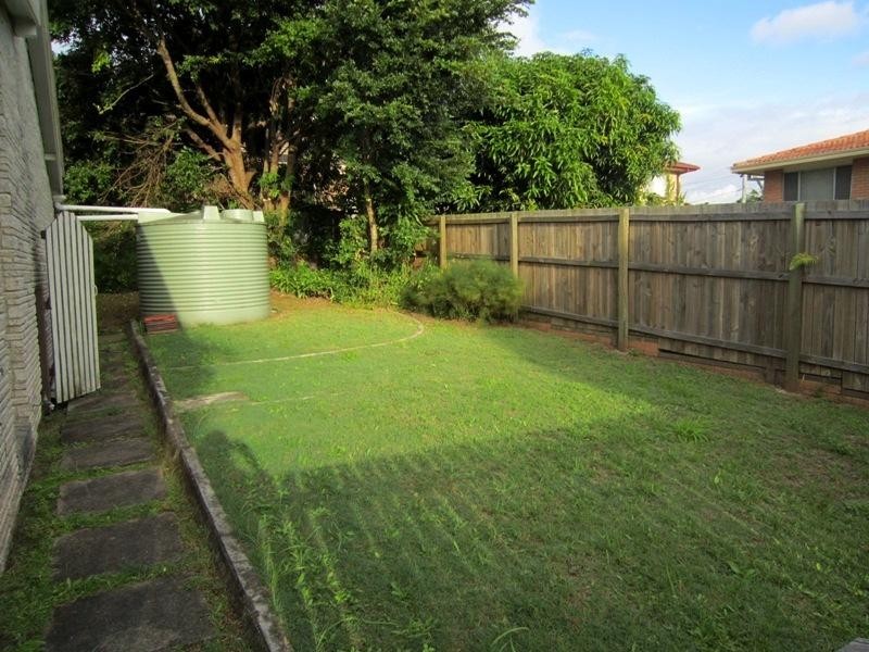 3 Westland Street, Macgregor QLD 4109