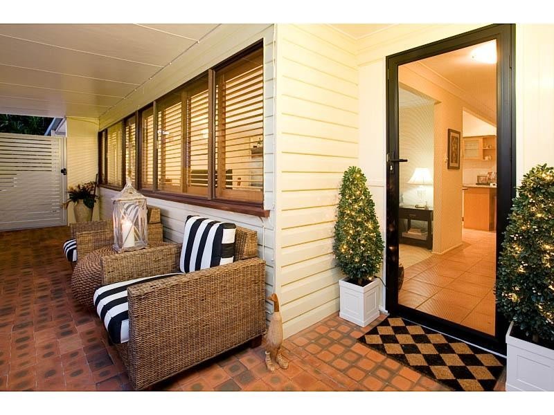 1 Wendy Place, Wishart QLD 4122