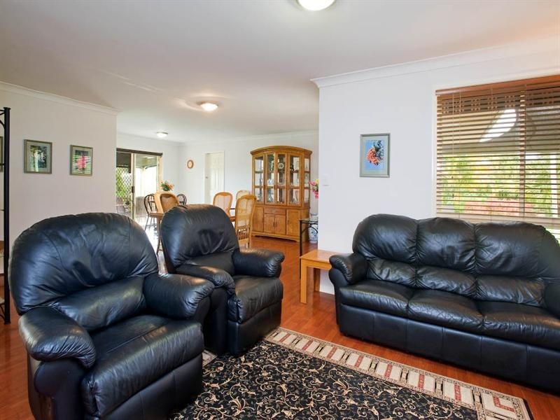 22 Tahan Crescent, Tanah Merah QLD 4128