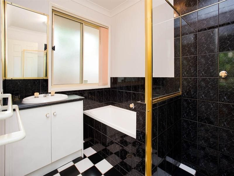 22 Tahan Crescent, Tanah Merah QLD 4128