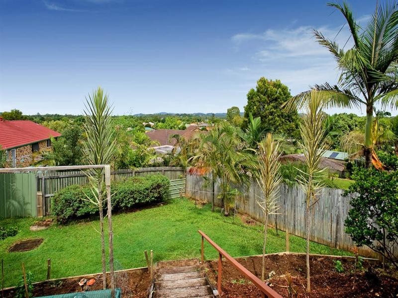 22 Tahan Crescent, Tanah Merah QLD 4128