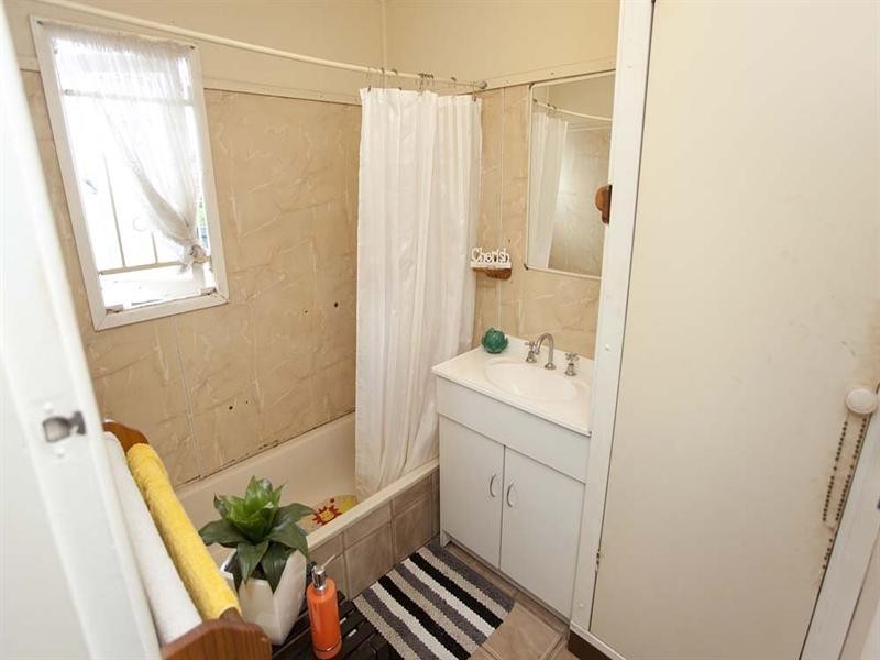 18 Allinga Street, Mount Gravatt East QLD 4122