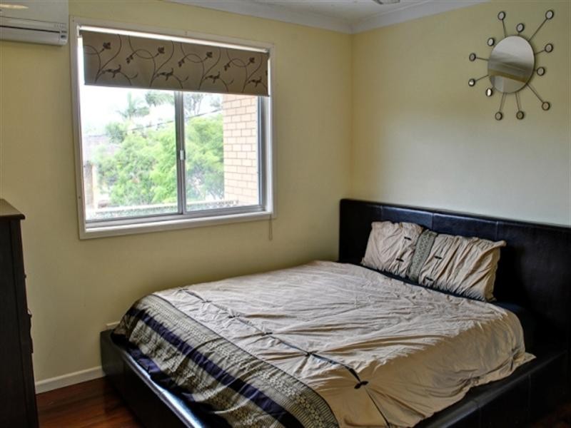 18 Morialta Street, Mansfield QLD 4122