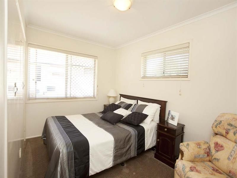 11 Thornhill Street, Springwood QLD 4127