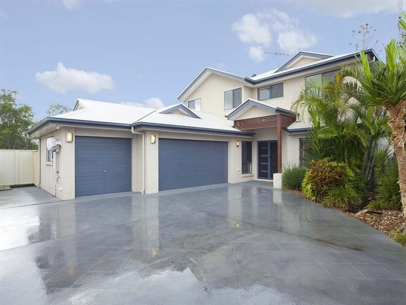 10 Holland Place, Carindale QLD 4152