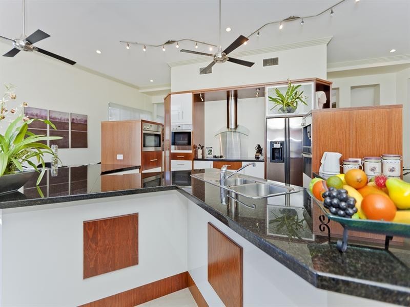 . Treacher Street, Upper Mount Gravatt QLD 4122