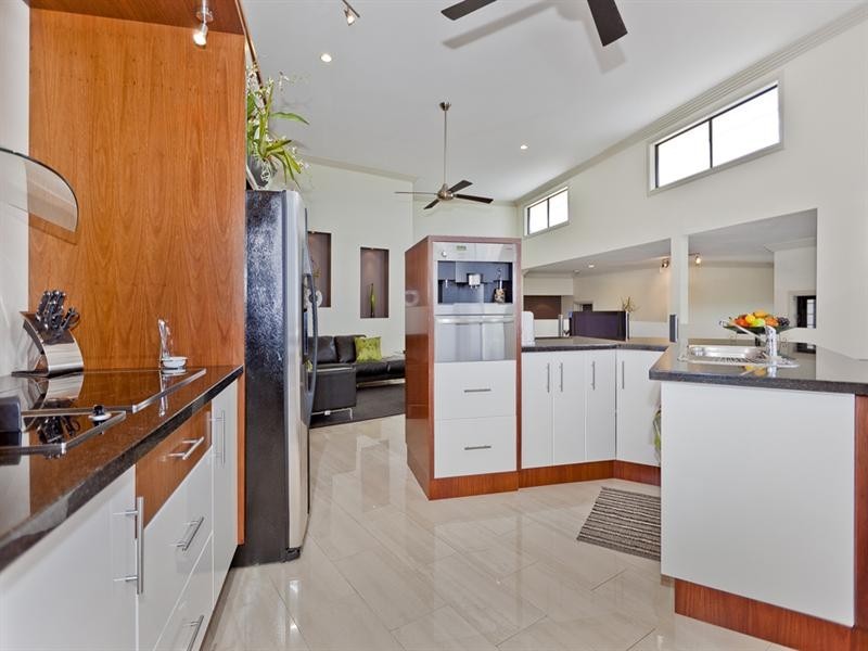 . Treacher Street, Upper Mount Gravatt QLD 4122