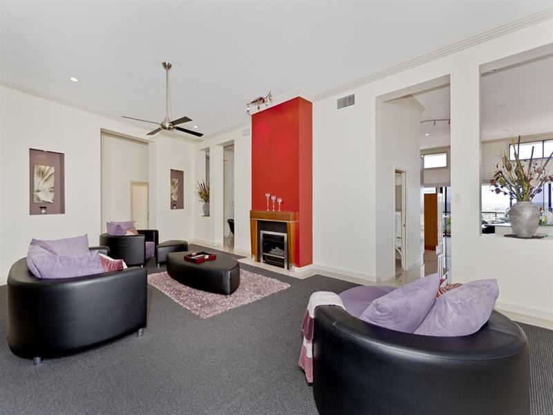 . Treacher Street, Upper Mount Gravatt QLD 4122