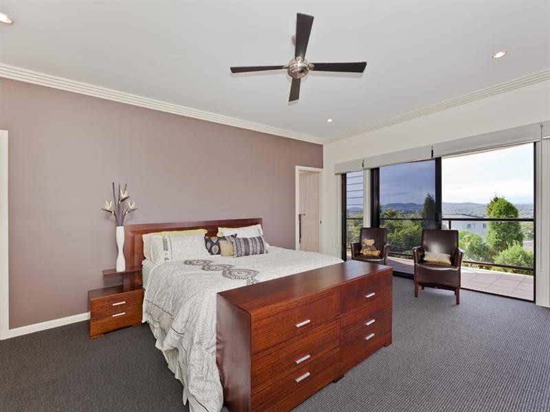 . Treacher Street, Upper Mount Gravatt QLD 4122