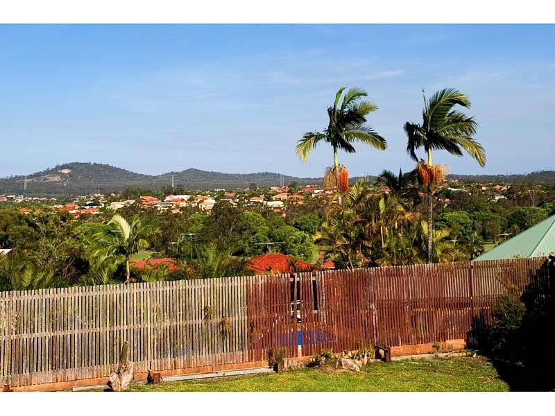 17 Firthshire Street, Mansfield QLD 4122