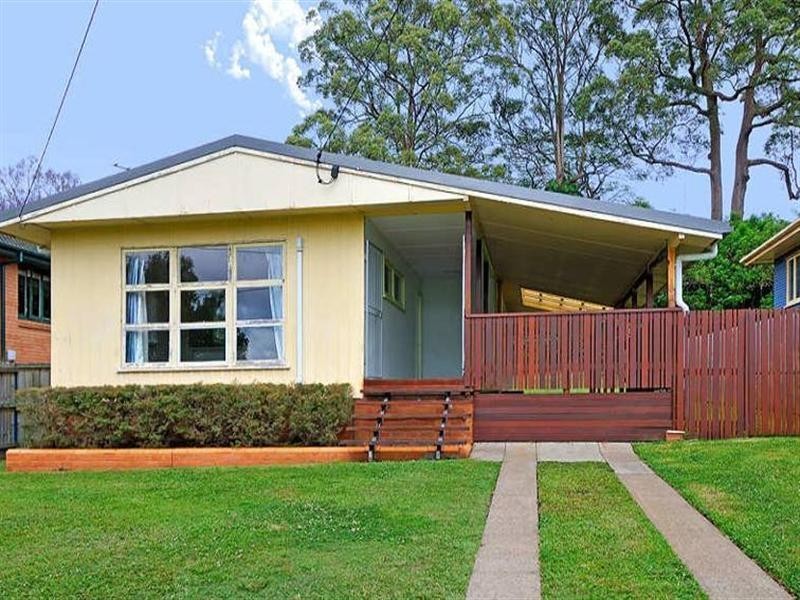 15 Curfew Street, Upper Mount Gravatt QLD 4122