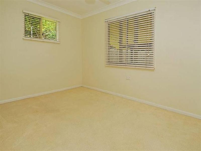 15 Curfew Street, Upper Mount Gravatt QLD 4122