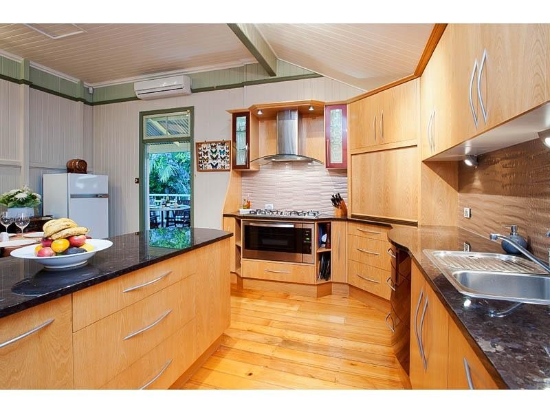 60 Bulimba Street, Bulimba QLD 4171