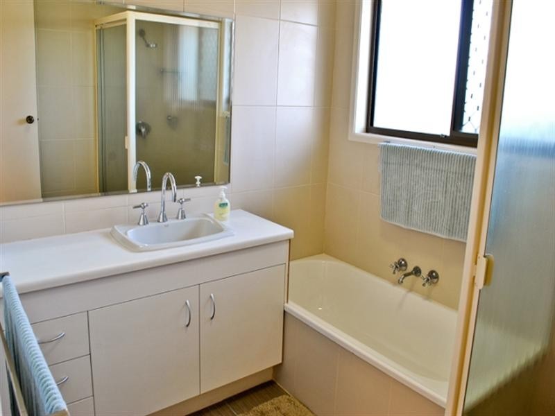 8 Matincock Street, Wishart QLD 4122