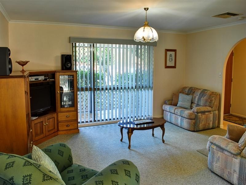 8 Matincock Street, Wishart QLD 4122