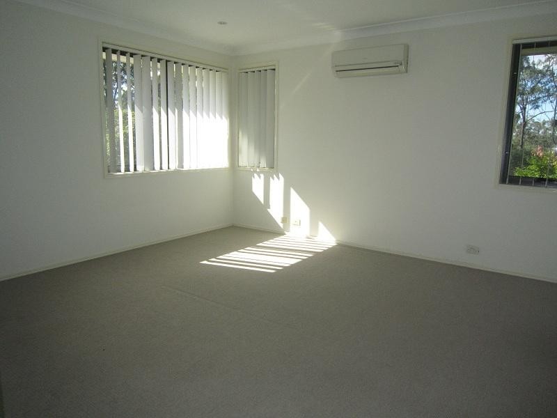 18 Yvonne Road, Eight Mile Plains QLD 4113