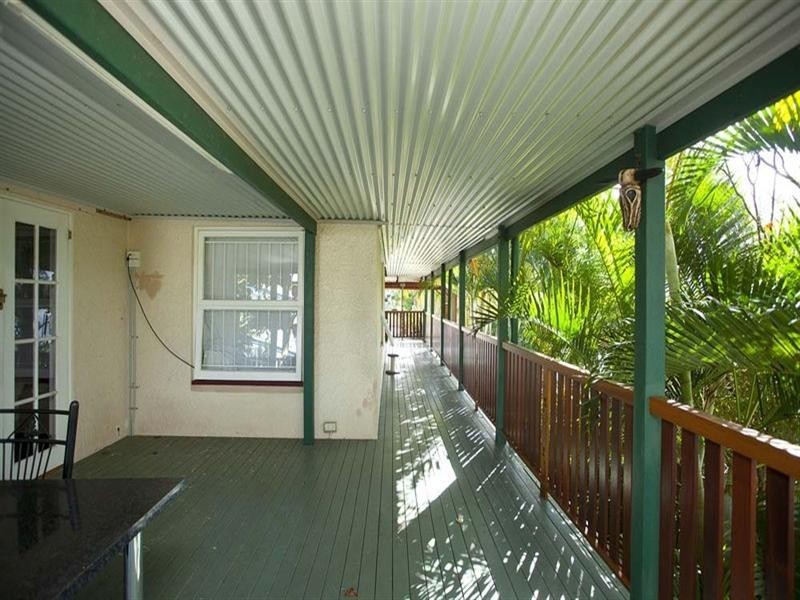 14 Biplex Street, Mansfield QLD 4122