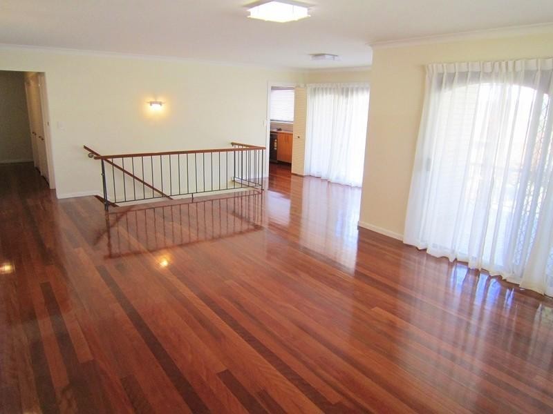 6 Trident Street, Mansfield QLD 4122