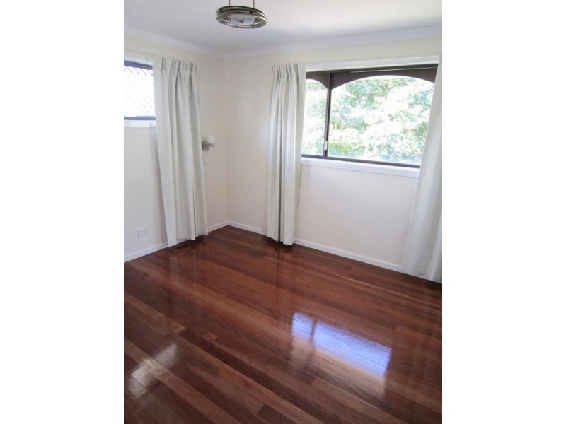 6 Trident Street, Mansfield QLD 4122