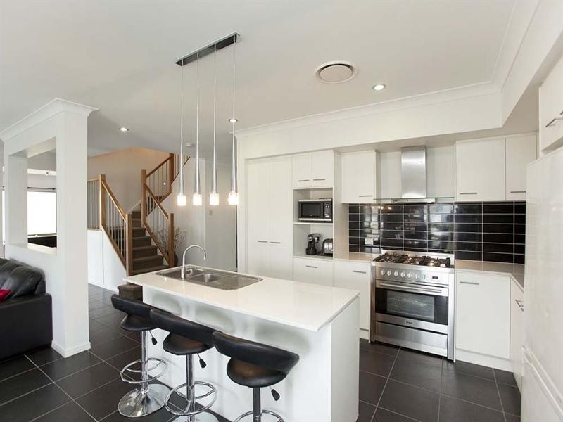 217 Ham Road, Wishart QLD 4122