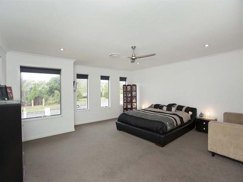 217 Ham Road, Wishart QLD 4122