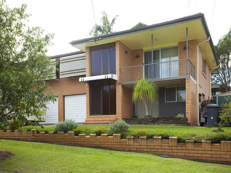 16 Novello Street, Mansfield QLD 4122