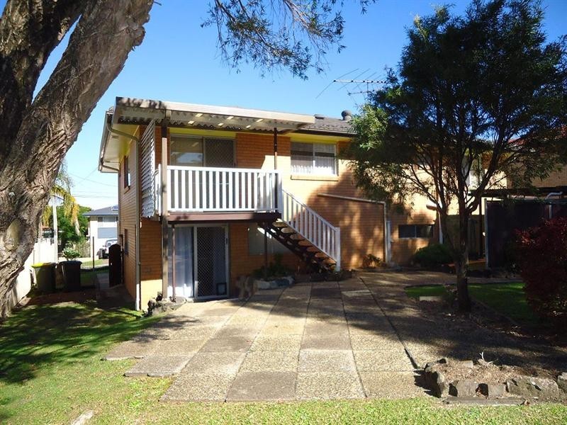 16 Novello Street, Mansfield QLD 4122