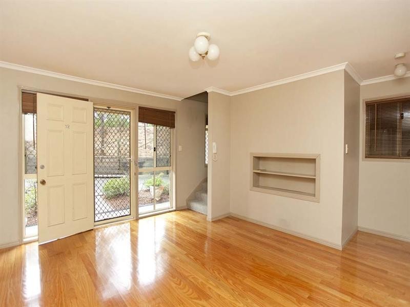 12/10 Adrian Place, Wishart QLD 4122