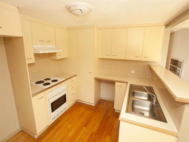 12/10 Adrian Place, Wishart QLD 4122