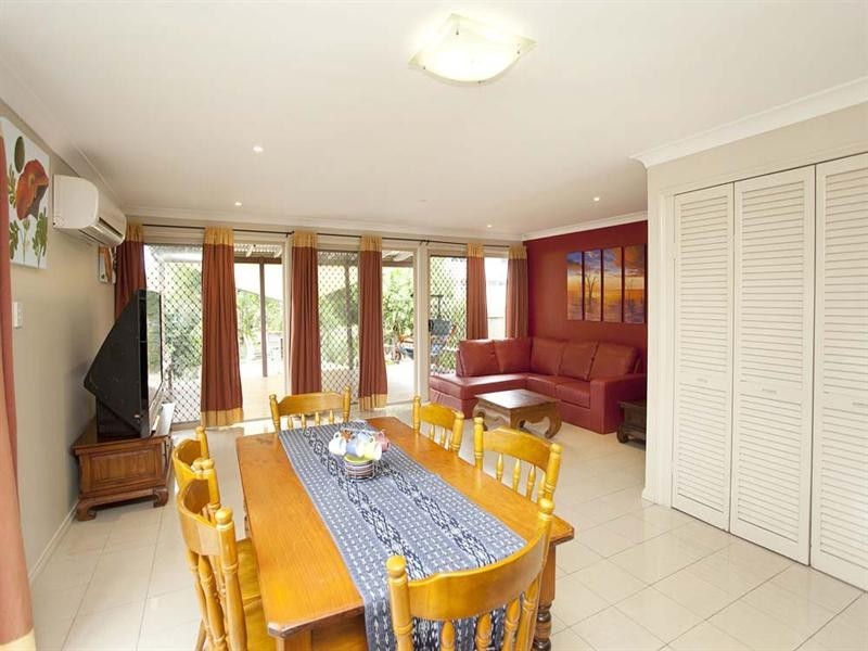 61 Kempsie Road, Upper Mount Gravatt QLD 4122