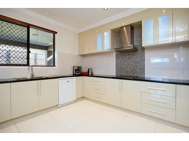 2 Elsie Close, Kuraby QLD 4112