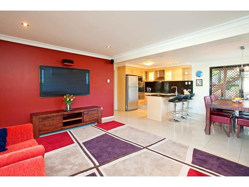 18 Fulton Street, Wishart QLD 4122