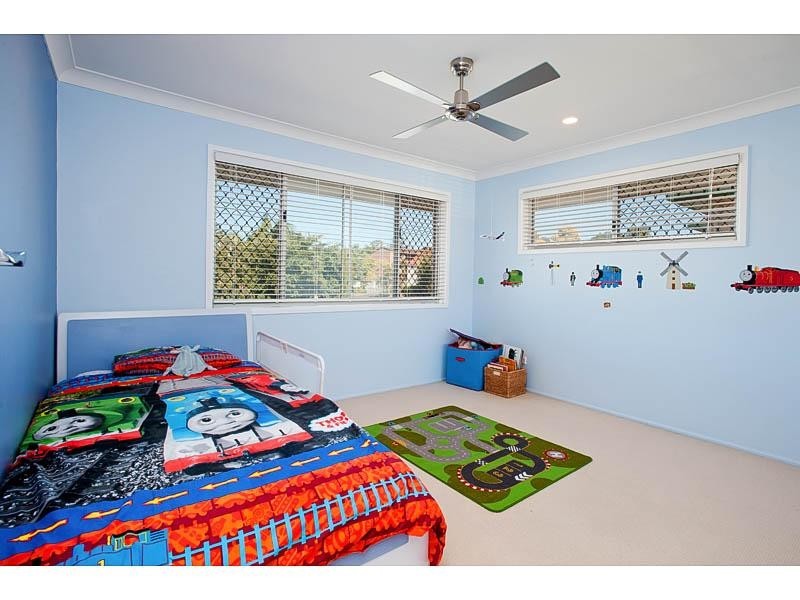 18 Fulton Street, Wishart QLD 4122