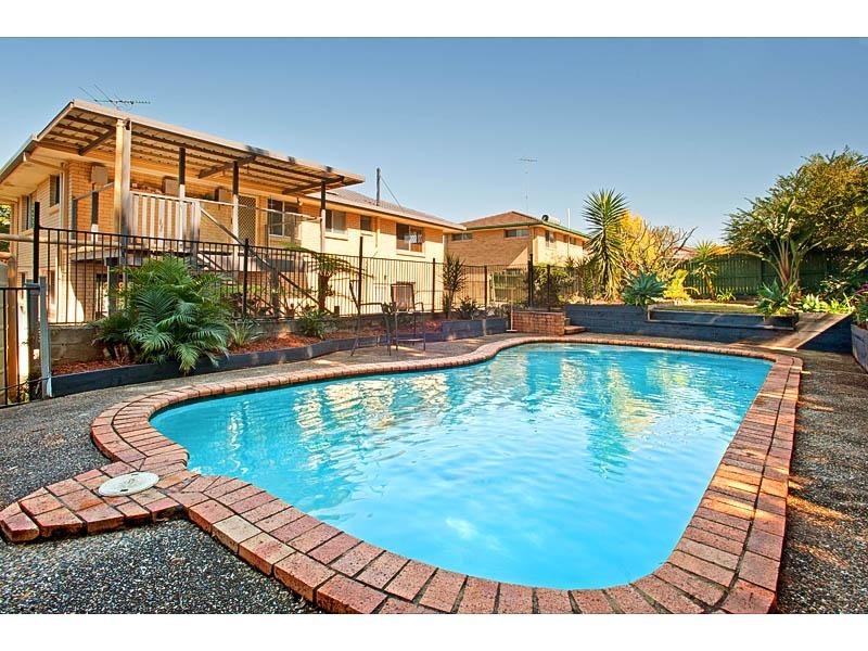 18 Fulton Street, Wishart QLD 4122