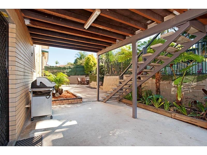 18 Fulton Street, Wishart QLD 4122