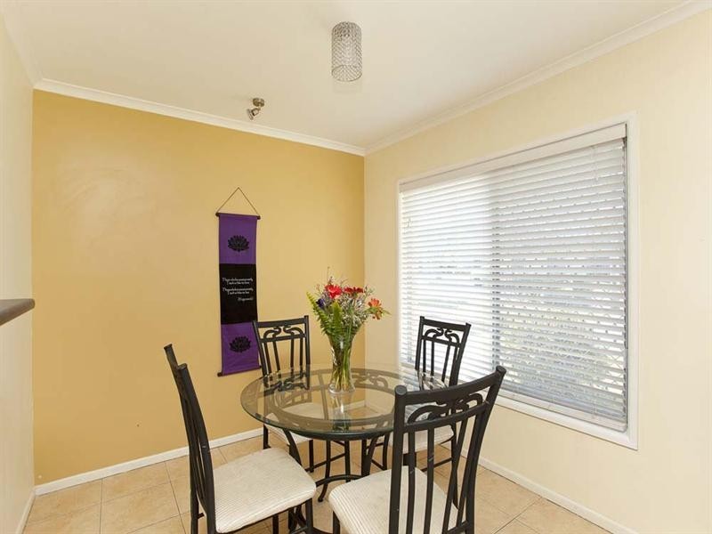 4 Sheraton Street, Macgregor QLD 4109