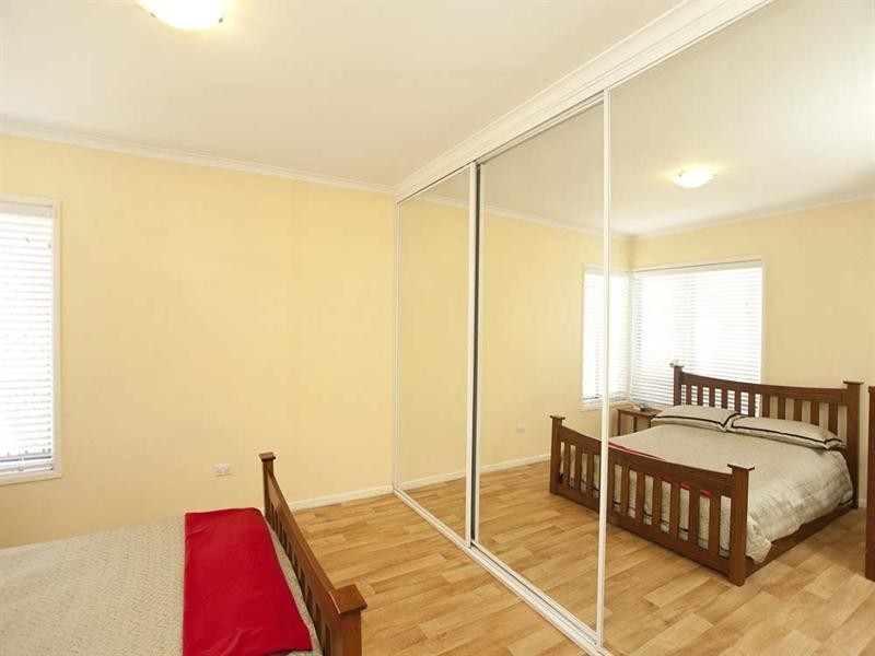 4 Sheraton Street, Macgregor QLD 4109