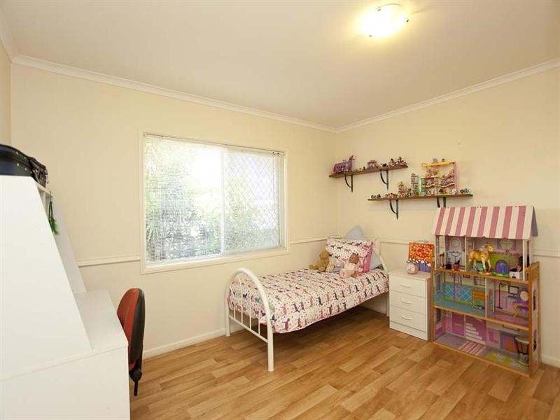 4 Sheraton Street, Macgregor QLD 4109