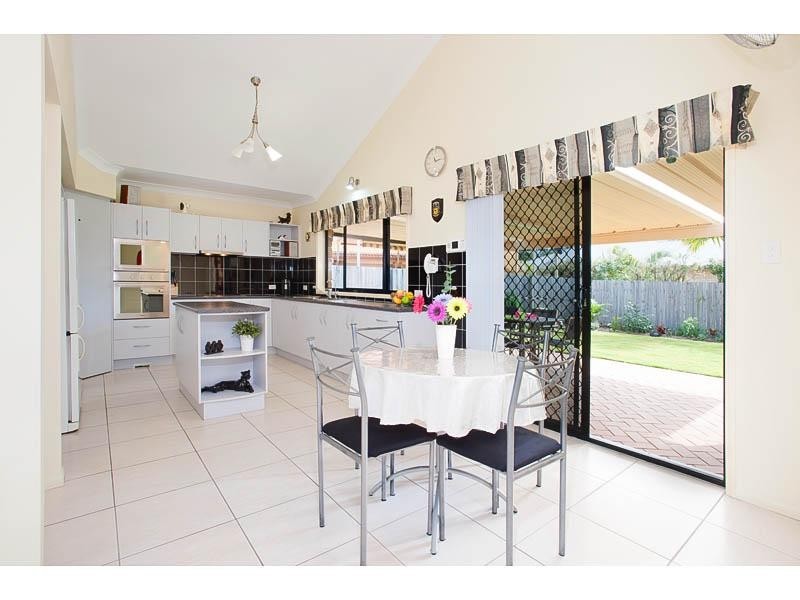 11 Lachine Place, Mansfield QLD 4122