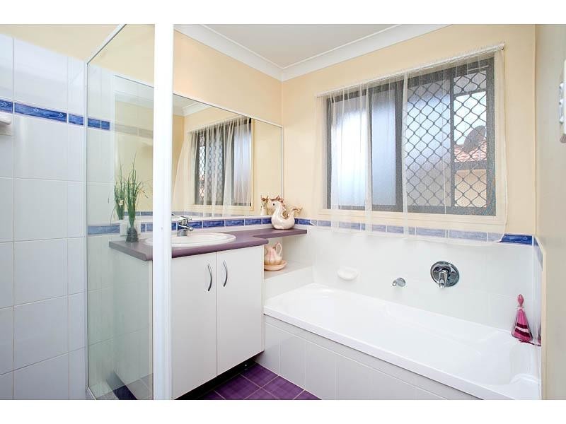 11 Lachine Place, Mansfield QLD 4122