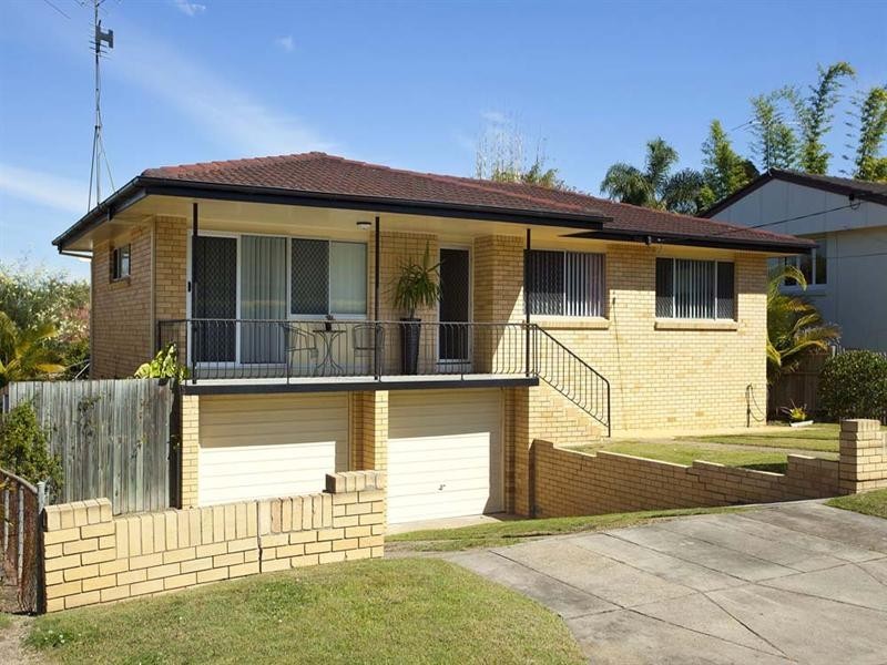 30 Menkira Street, Mansfield QLD 4122