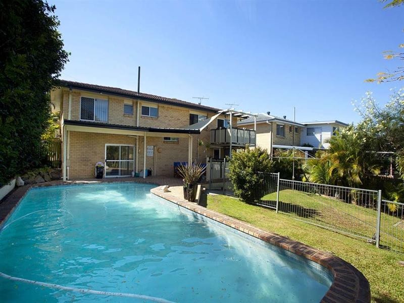 30 Menkira Street, Mansfield QLD 4122