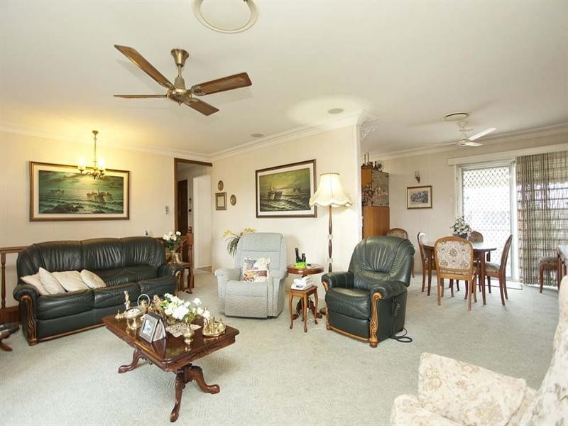 11 Doone Street, Macgregor QLD 4109