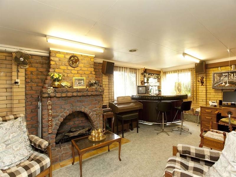 11 Doone Street, Macgregor QLD 4109