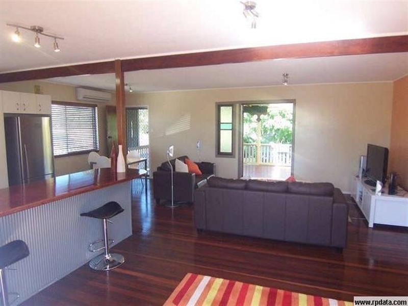 13 Liverpool Street, Eight Mile Plains QLD 4113